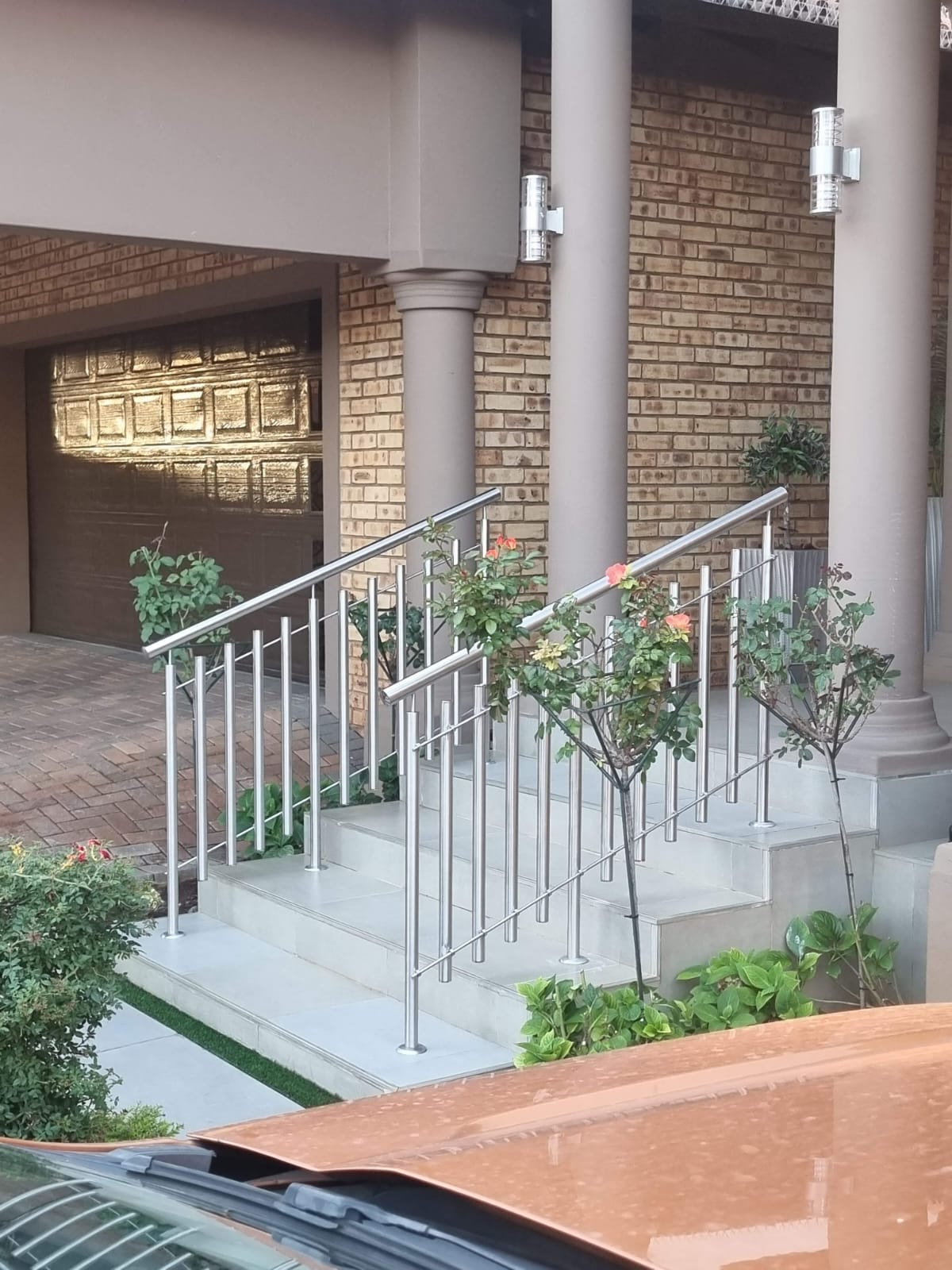 Handrail